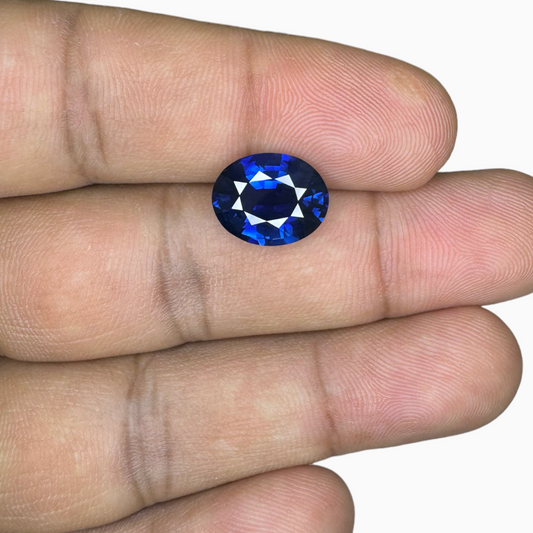 Natural Blue Sapphire Stone 5.02 carats Oval Shape 12.14X9.69mm IDL Certified