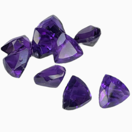 Natural Purple Amethyst Stone 0.46 Carats Trilliant Shape 5X5mm