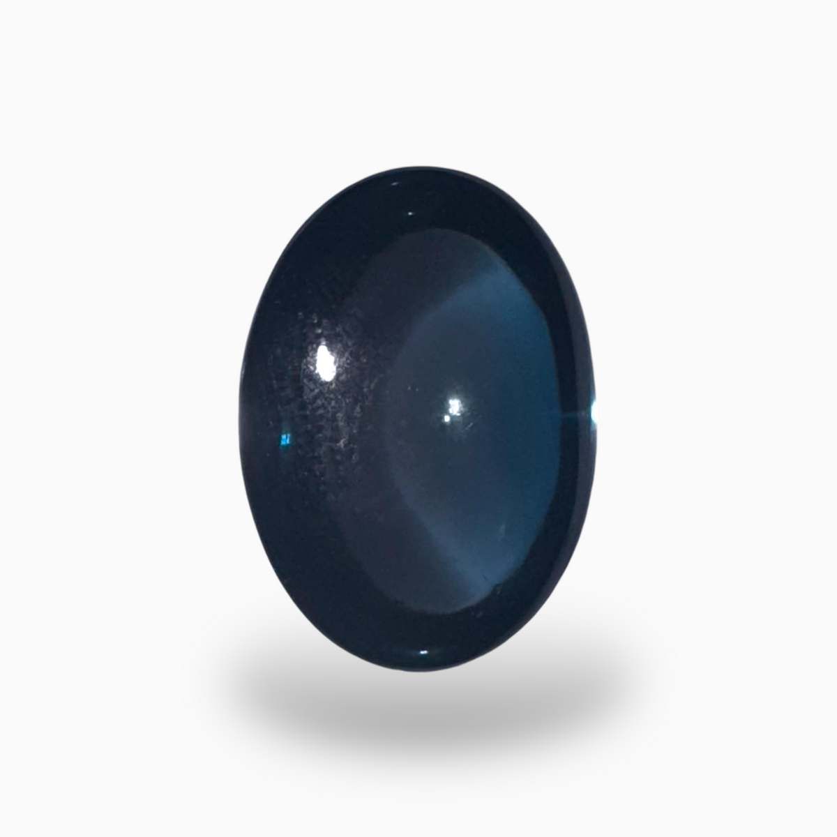 London Blue Topaz 15.06 Carat 17.4X13.7mm Oval Cabochon Shape