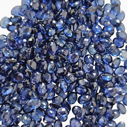 Loose Blue Sapphire Stones Per Carats for Sale in 4 by 3 mm Size