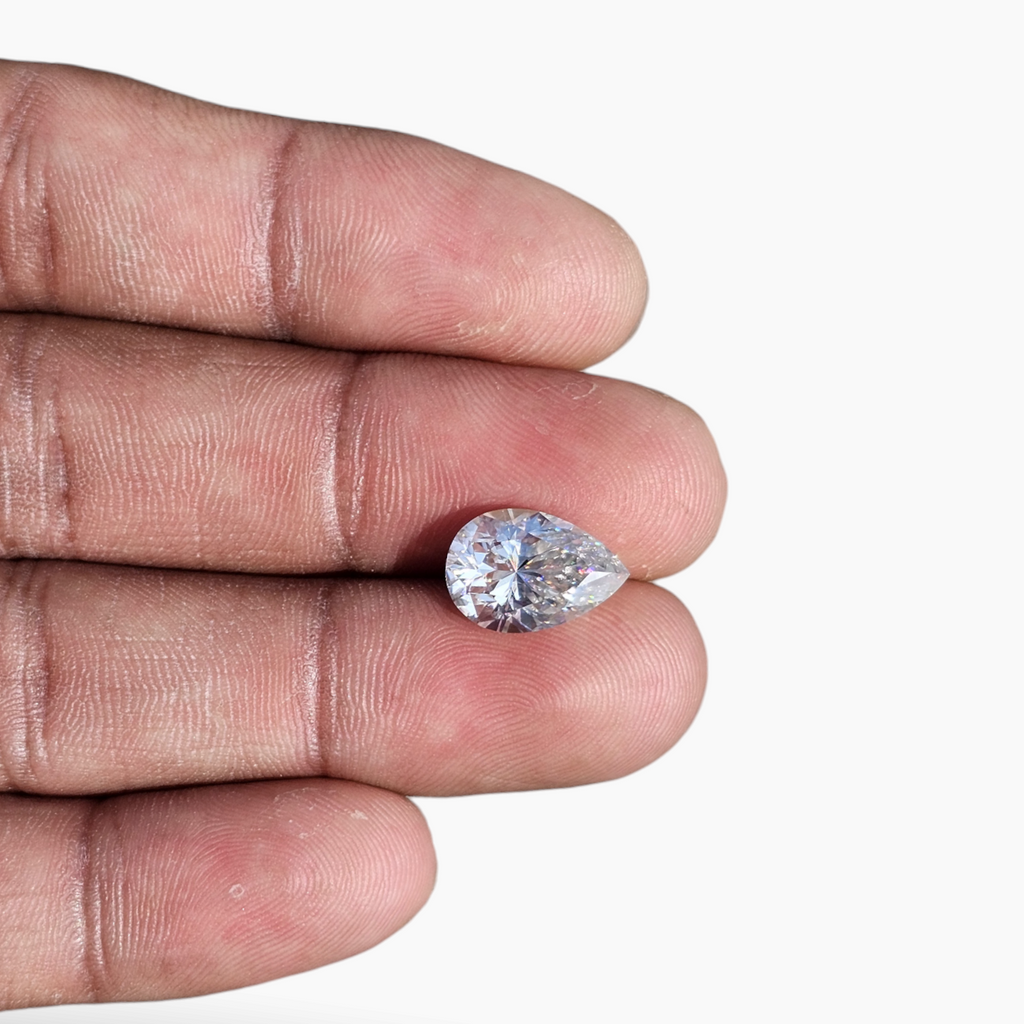 Loose Moissanite Stone for Sale in Pear Shape with 4.16 Carats 9 by 13 MM