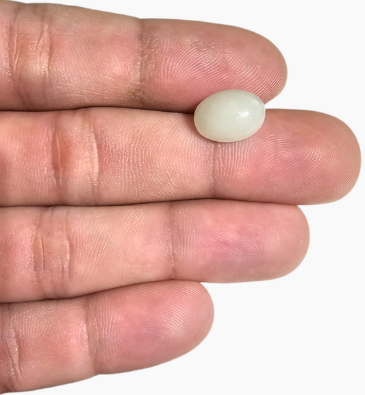 Natural Peach Moonstone Gemstone 4.33 Carats Oval Cabochon Shape 12.2x9mm