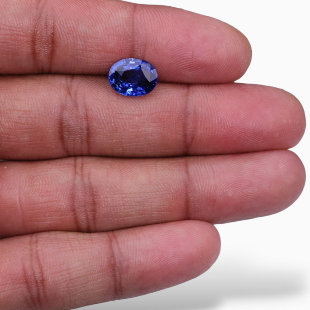 Natural Blue Sapphire Stone 4 Carats Oval Shape 10.99x8.52x4.87mm Size