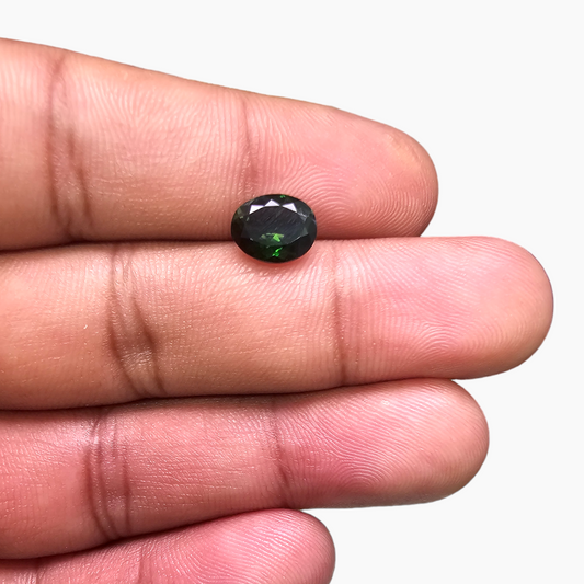 Natural Chrome Diopside Stone  From Africa in Oval Shape 1.63 Carats