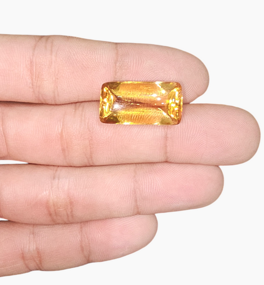 Natural Citrine Stone 18.47 Carats Cushion  Cabochon ( 21x11.5mm)