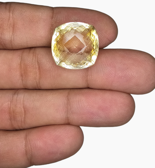 Natural Citrine Stone 21.29 Carats Cushion ( 17.7x17.7mm) timorous