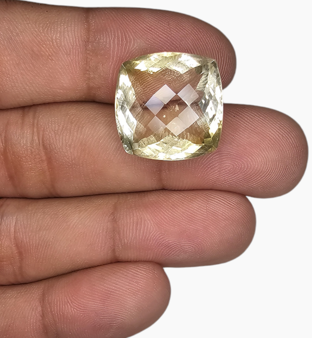 Natural Citrine Stone 22.51 Carats Cushion ( 18x18mm) ignite
