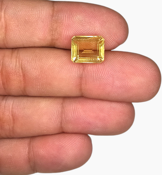 Natural Citrine Stone 5.09 Carats Emerald Cut Shape Size 11x9 mm