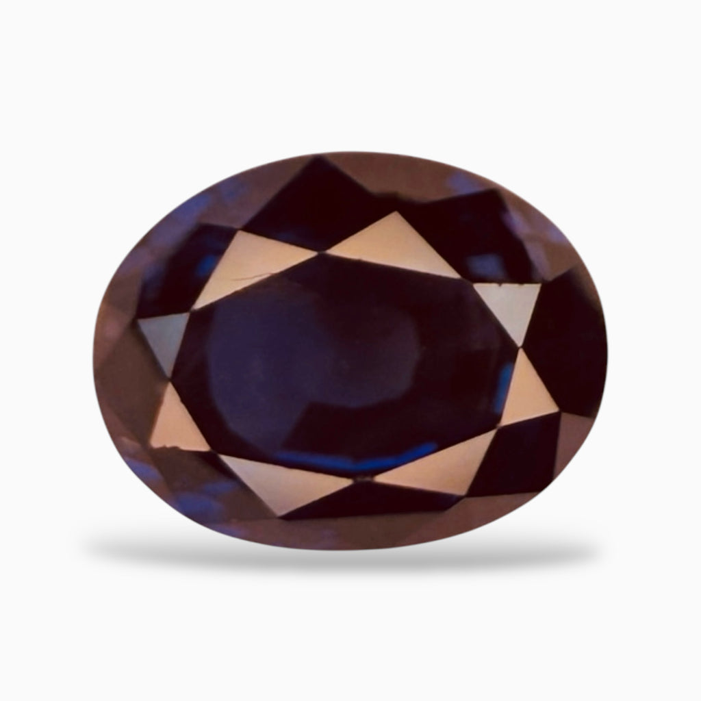 Natural Color change Sapphire Oval Shape 3.72 Carats Srilanka No Heat-IDL Certified