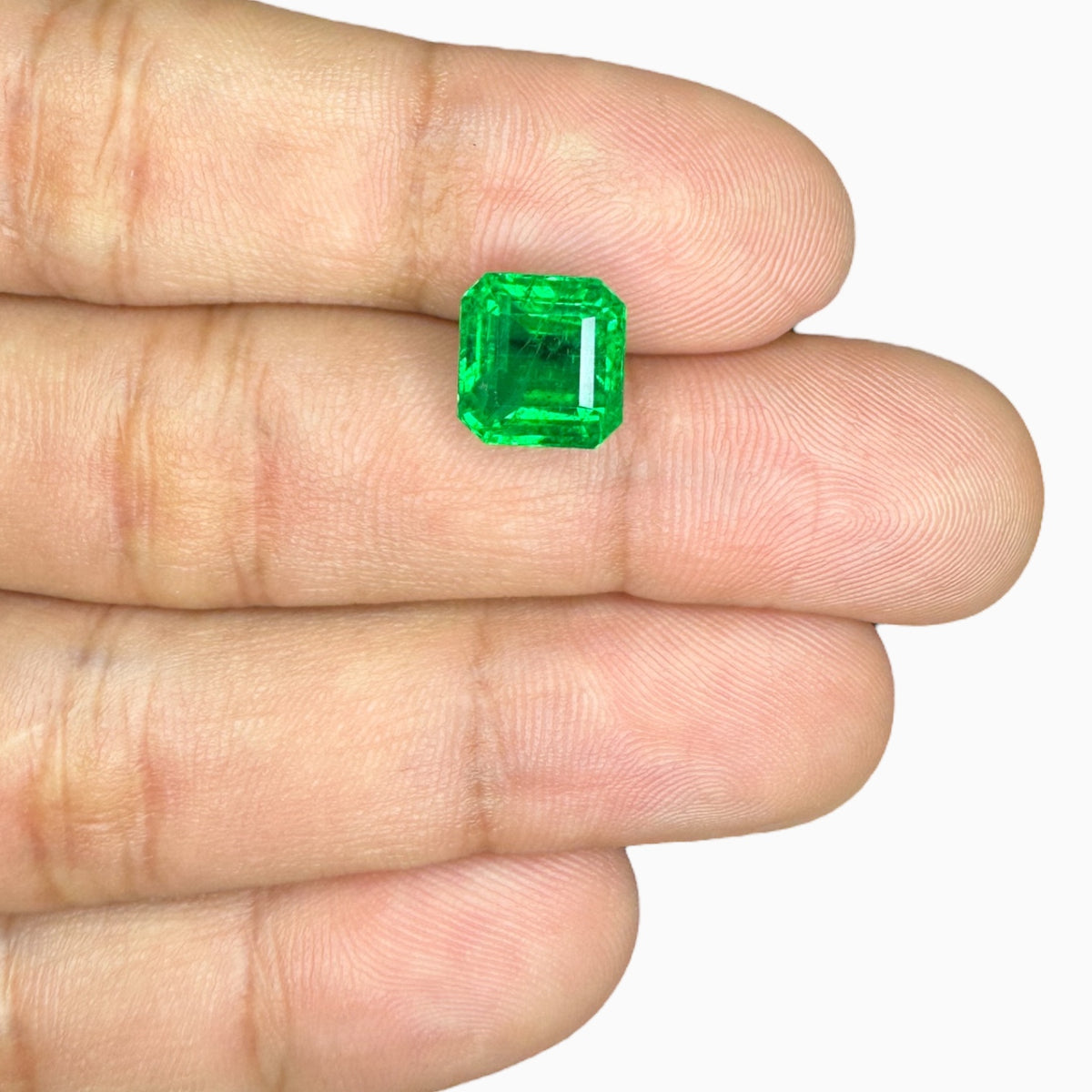 Natural Emerald Asscher Cut Stone 4.83 Carats 9.47 X 9.24 X 7.9 mm