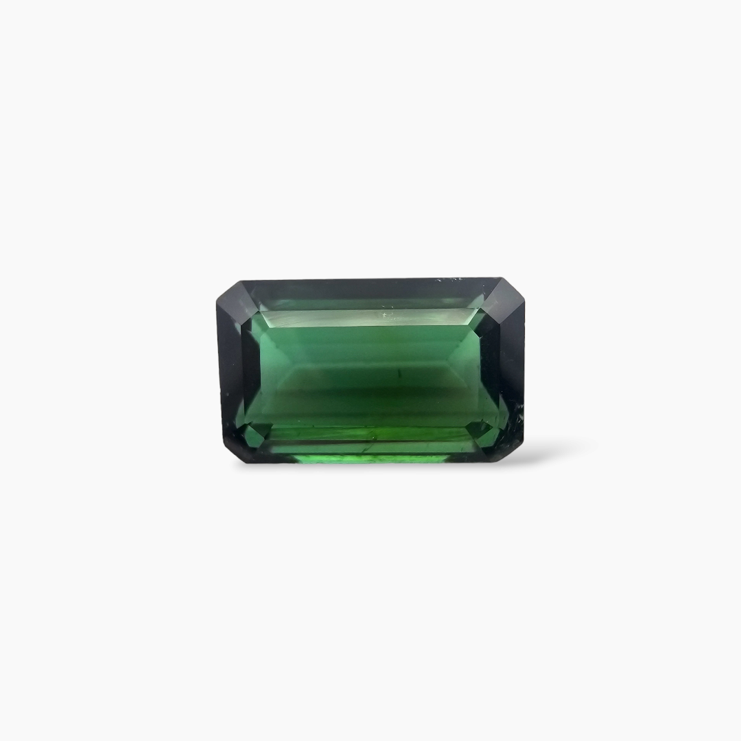 Natural Green Tourmaline in Emerald Cut with 5.25 Carats for Sale