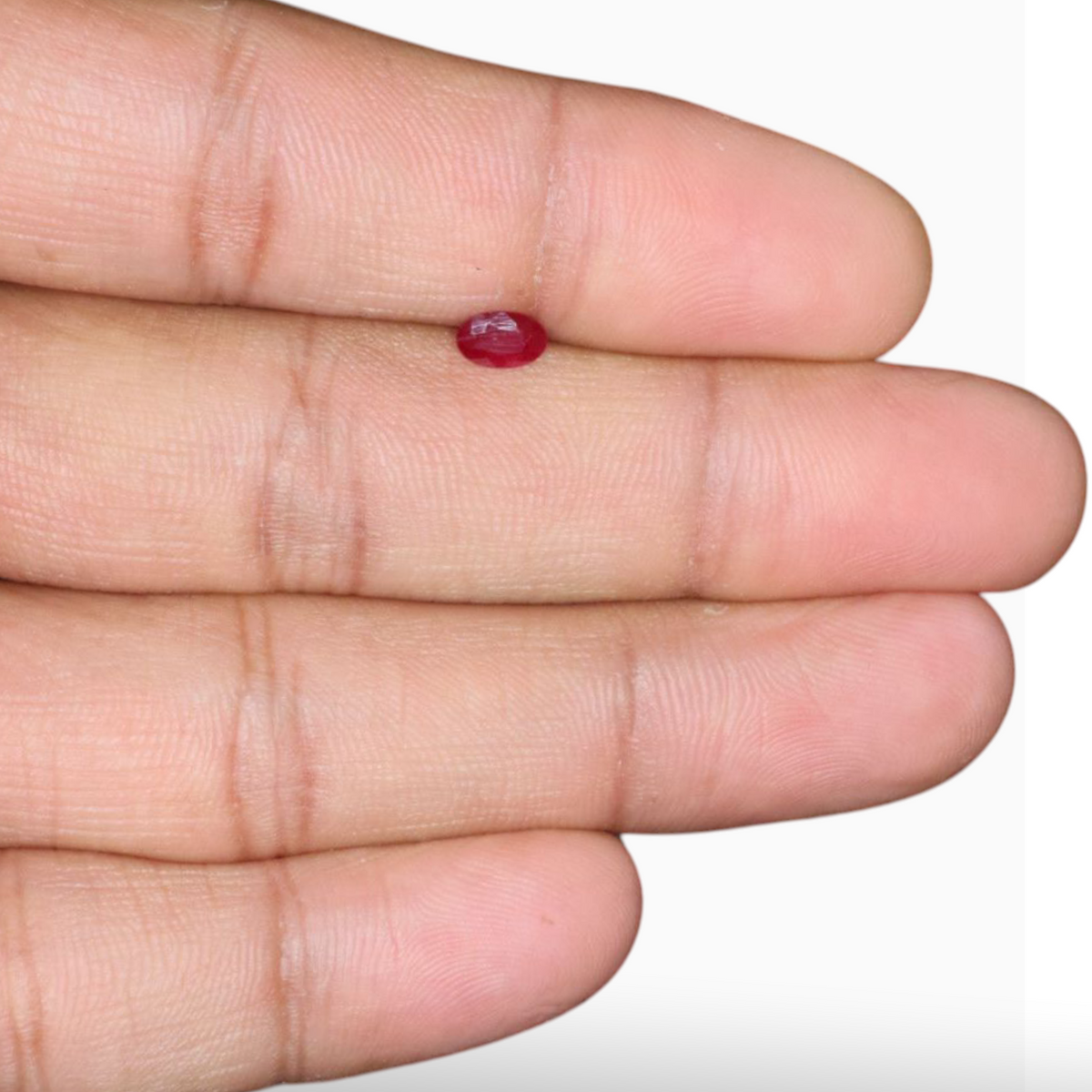 Natural Loose Rubies In Oval Shape 0.50 Carats 5.9x3.8mm Size