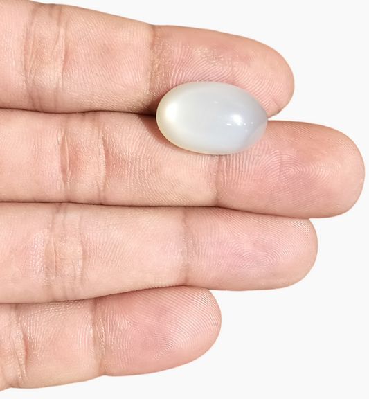 Natural Milky Moonstone Gemstone 14.47 Carats Oval Cabochon Shape ( 19x12.7mm)