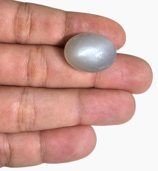 Natural Milky Moonstone Gemstone 25.06 Carats Oval Cabochon Shape ( 22x16mm)