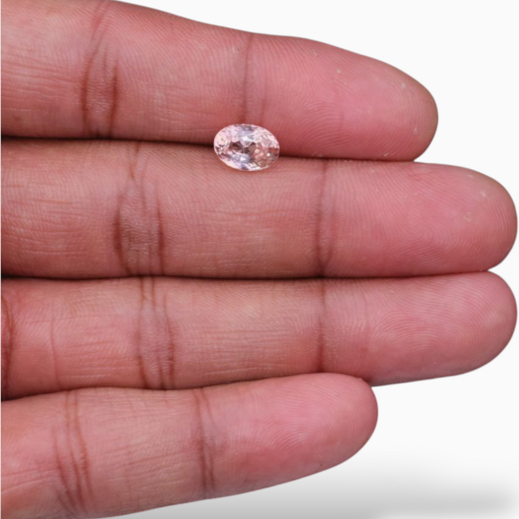 Natural Padparadscha 2.58 Carats Oval Shape 9.04×6.37x4.97mm Size Certified By IDL
