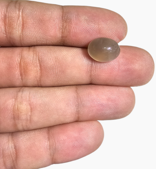 Natural Peach Moonstone Gemstone 4.94 Carats Oval Cabochon Shape 12.6x9.6mm