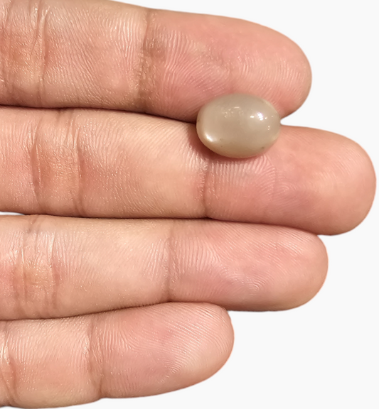 Natural Peach Moonstone Gemstone 5.15 Carats Oval Cabochon Shape 13x10mm