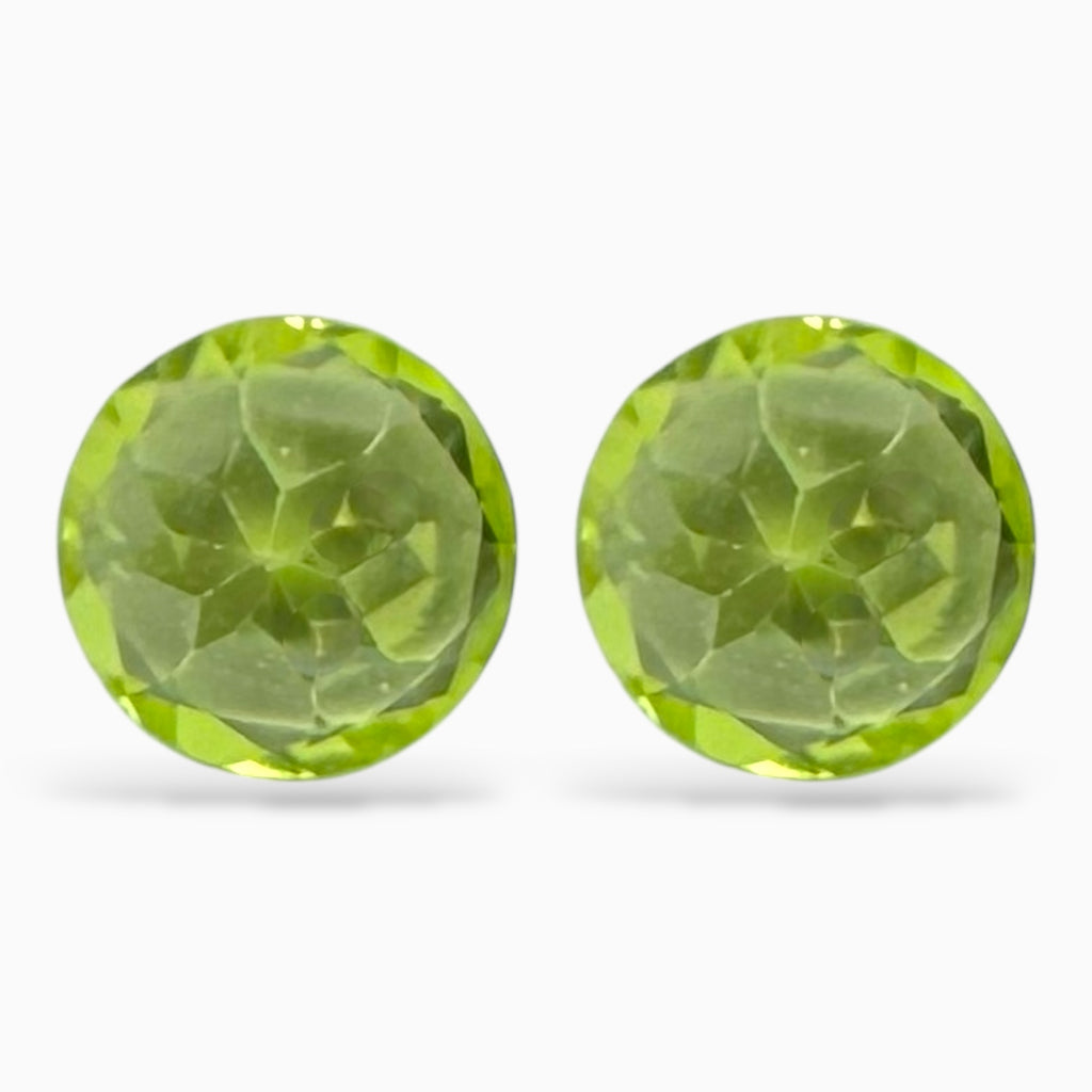 Natural Peridor Round Stone 1.58 Carats 5.8 mm