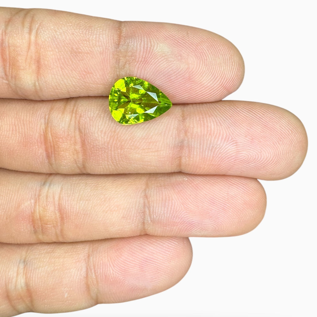 Natural Peridot Pear Stone 3.93 Carats 12.9 X 9.8 mm