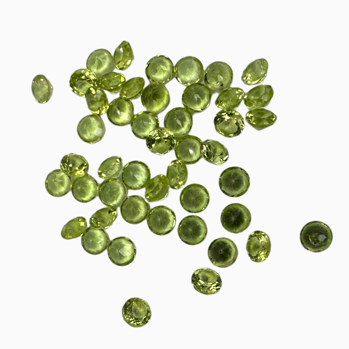 Peridot Cut Stone, Round, 8 mm - Bellore Rashbel Peridot Cut Stone, Round, 8 mm - Bellore Rashbel