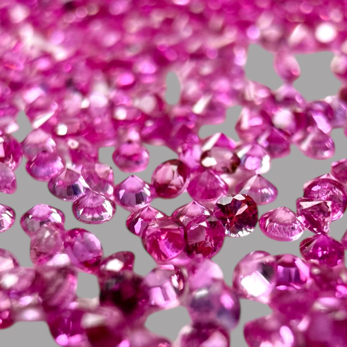 Natural Pink Sapphire Stone From 1.1 mm Size Price Per Carats (Total Carats 25 Carats)