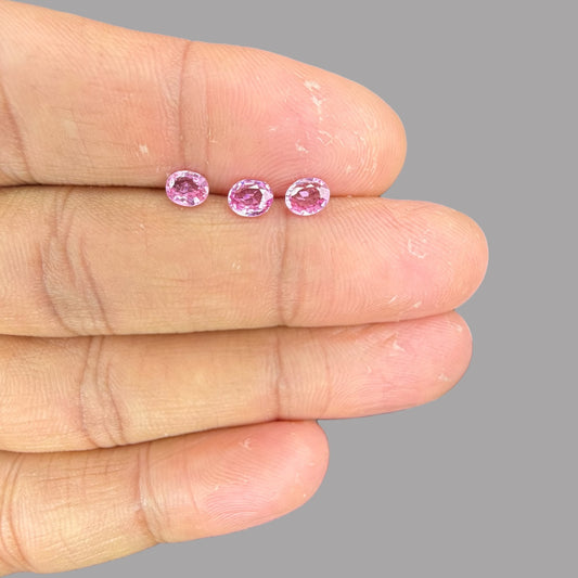 Natural Pink Sapphire Stone From 2mm - 7mm Size Price Per Carats (Total 22.90 Carats)