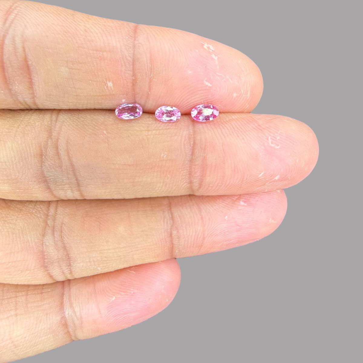 Natural Pink Sapphire Stone From 2mm - 7mm Size Price Per Carats (Total 23.40 Carats)