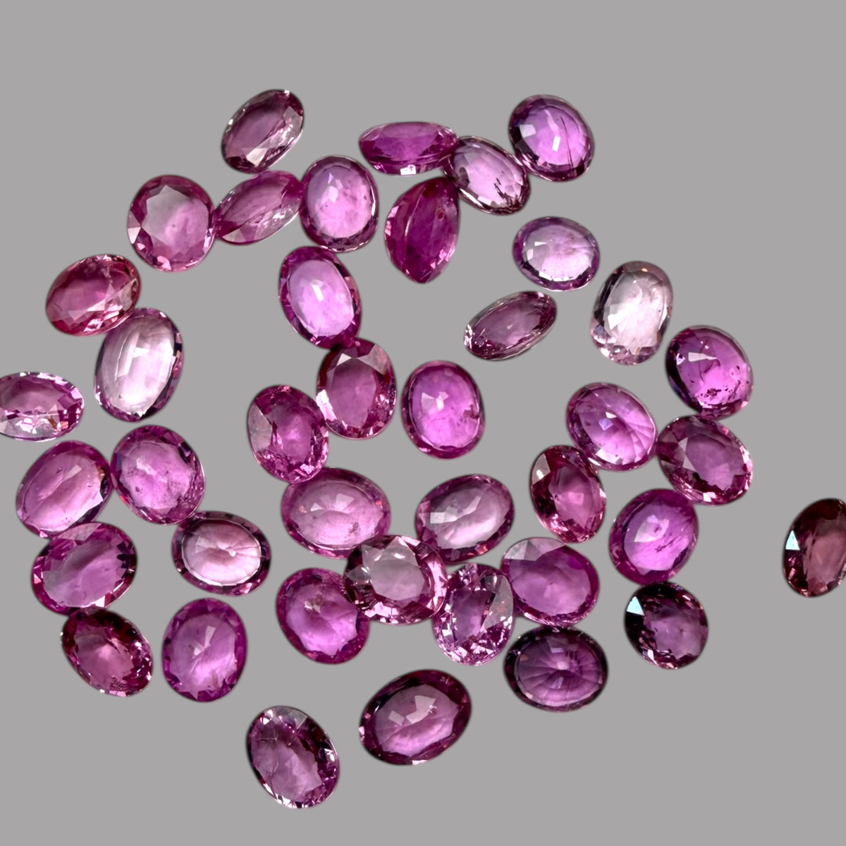 Natural Pink Sapphire Stone From 2mm - 7mm Size Price Per Carats (Total 27.37 Carats)