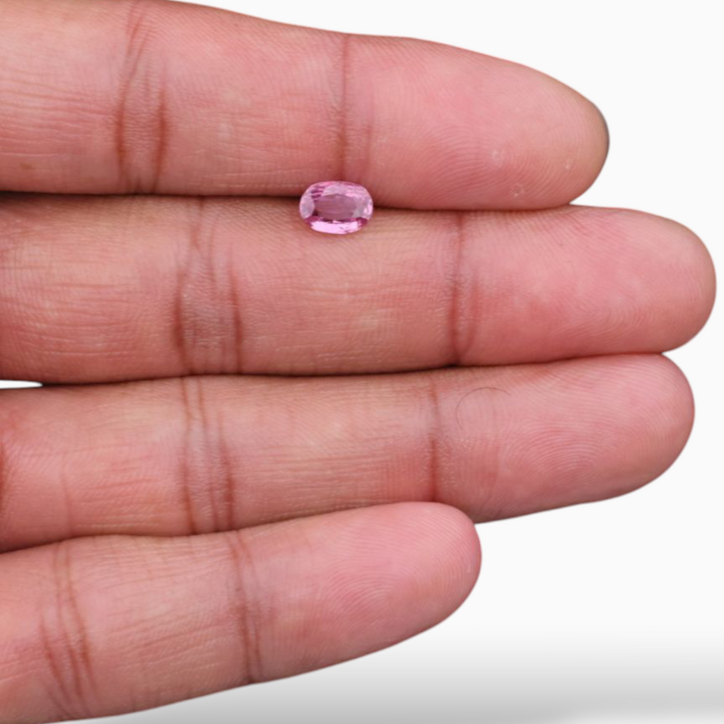 Natural Pink Sapphire Stone In Oval Shape 0.98 Carats & Size 7.3x5.2mm