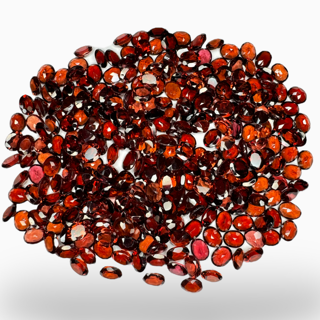 Natural Red Garnet Stone  5x4 mm 0.50 Carats Oval Cut