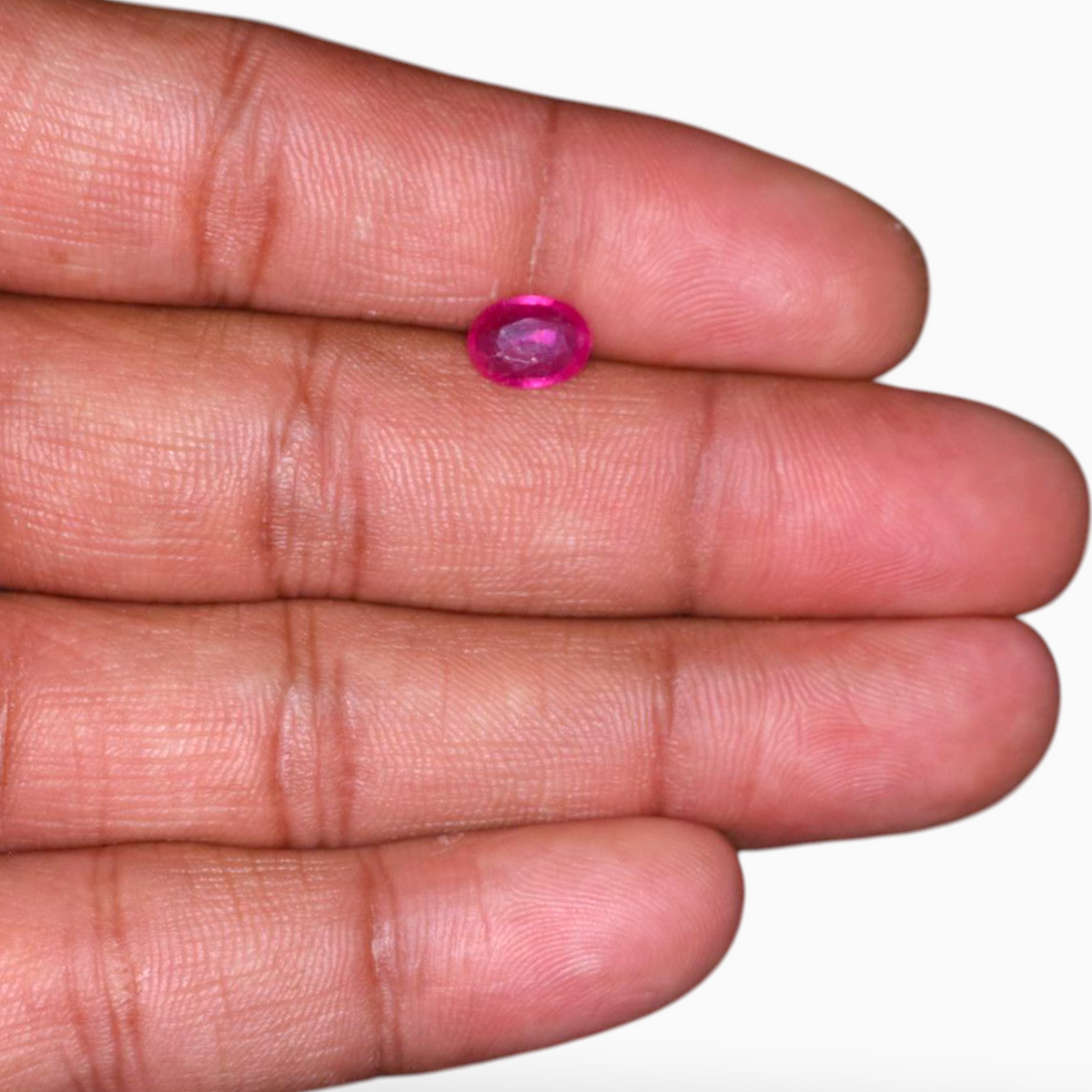 Natural Ruby Mozambique For Sale In Oval Shape 1.11 Carats 8.1x6.2mm Size