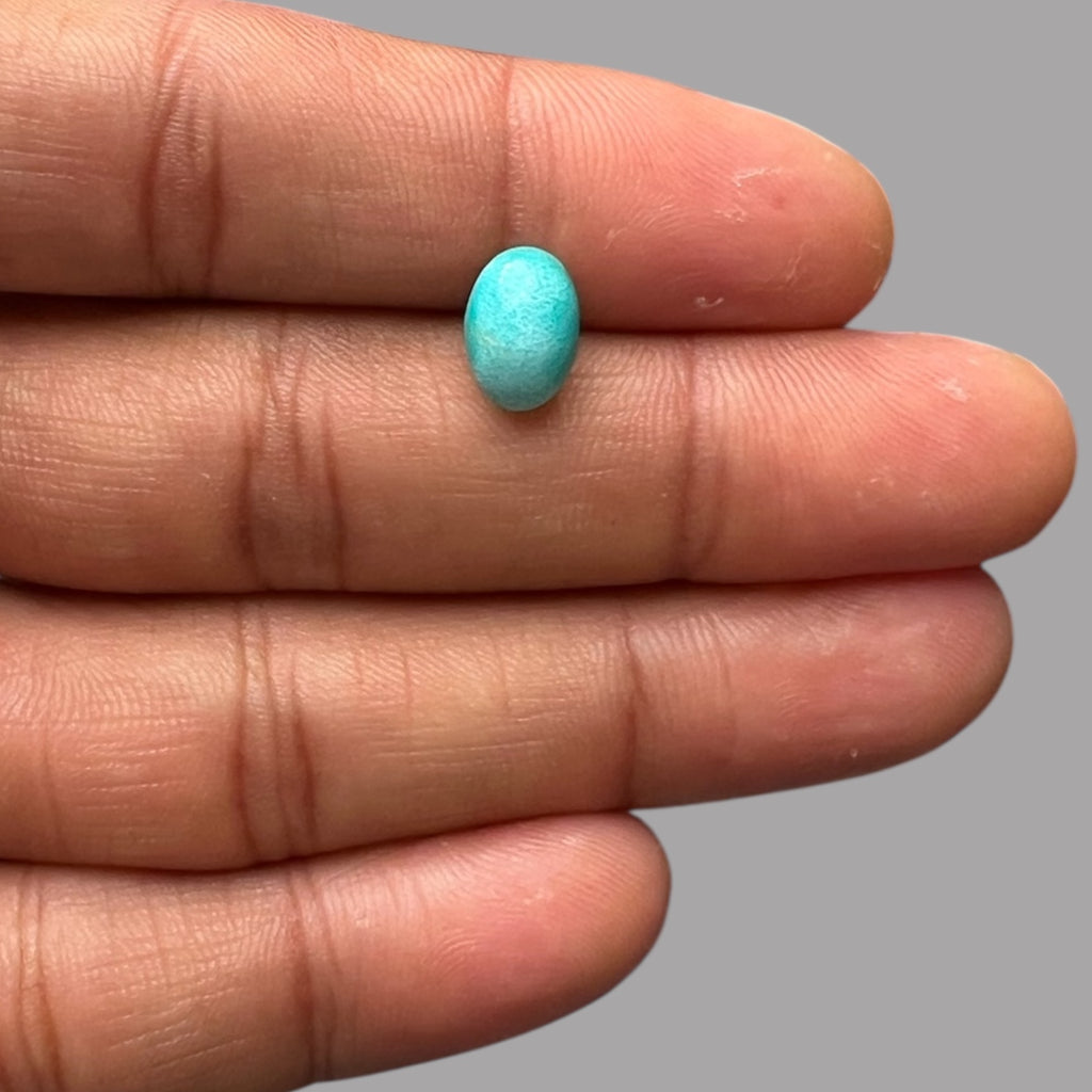 Natural Turquoise Stone 1.85 Carats 10.3 x 7.1 x 4.4 mm in Oval