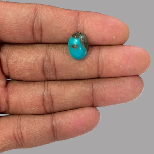 Natural Turquoise Stone 3.73 Carats 15.3 x 8.7 x 3.7 mm in Oval