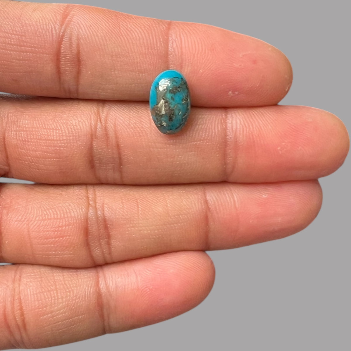 Natural Turquoise Stone 3.89 Carats 13.1 x 8.3 x 4.5 mm in Oval