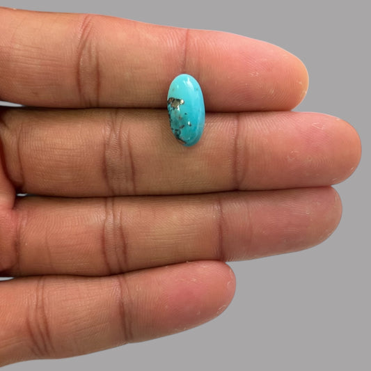 Natural Turquoise Stone 3.98 Carats 12.8 x 9.8 x 5 mm in Oval