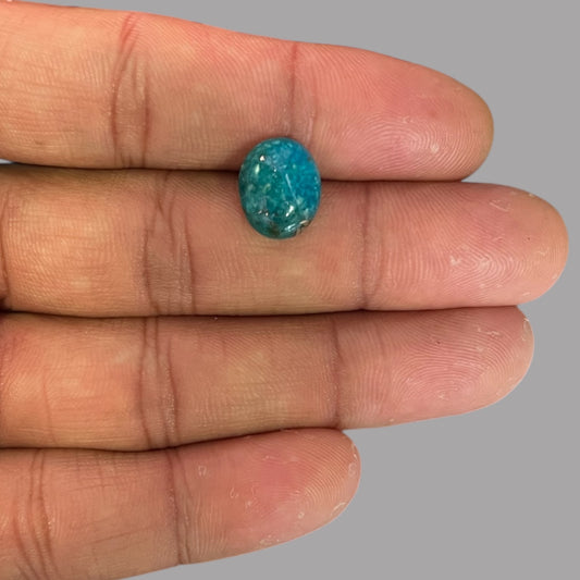 Natural Turquoise Stone 4.01 Carats 14 x 9.2 x 5.3 mm in Oval