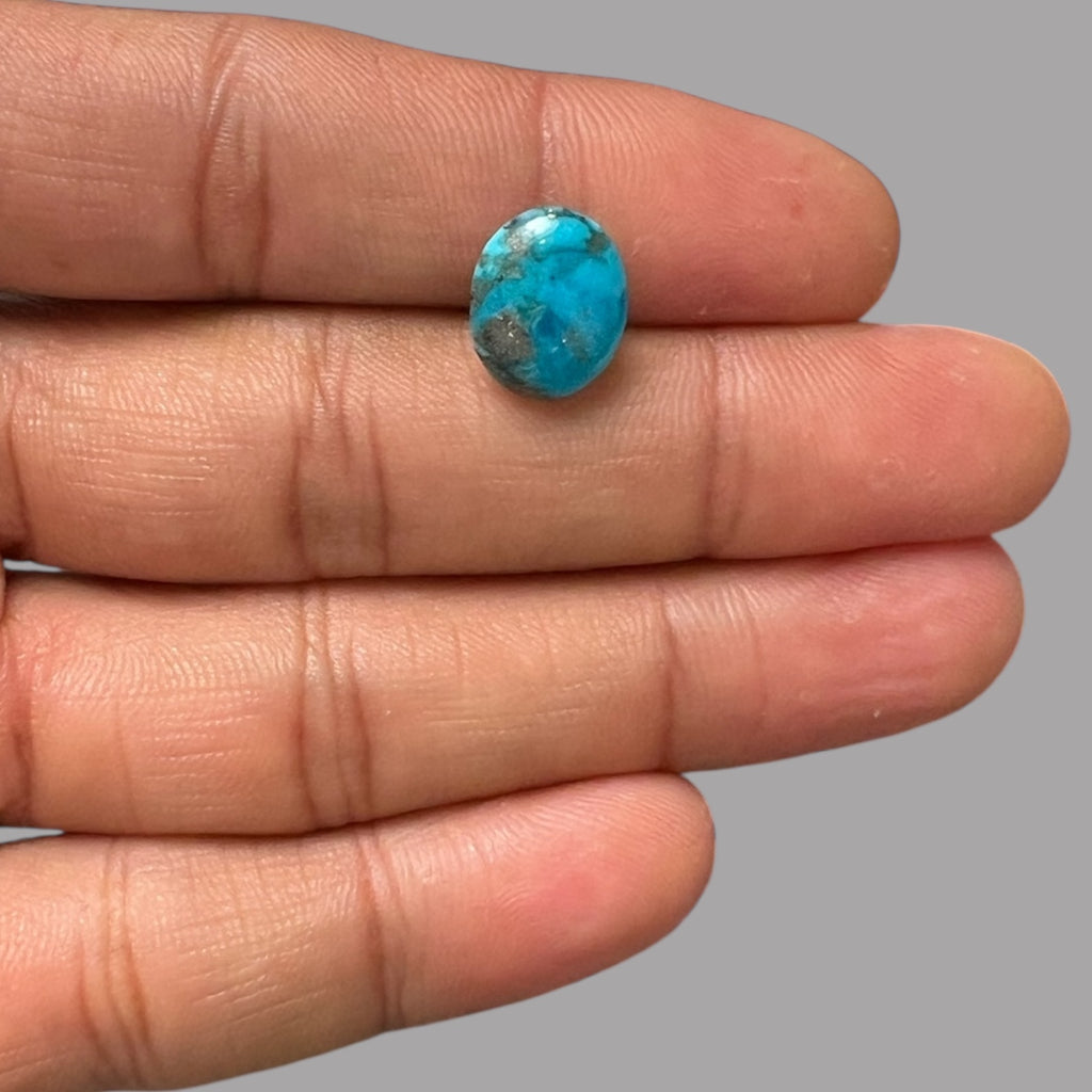 Natural Turquoise Stone 4.64 Carats 12.6 x 10.3 x 4.7 mm in Oval