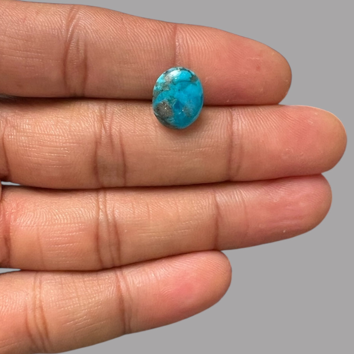 Natural Turquoise Stone 4.64 Carats 12.6 x 10.3 x 4.7 mm in Oval