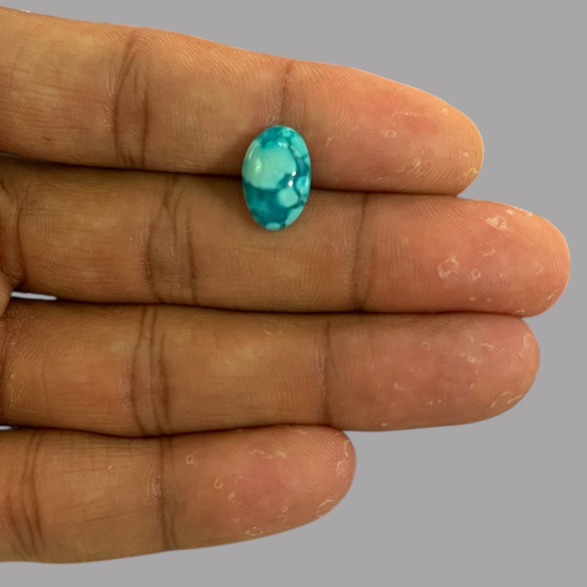 Natural Turquoise Stone 4.88 Carats 13 x 9.2 x 5.5 mm in Oval