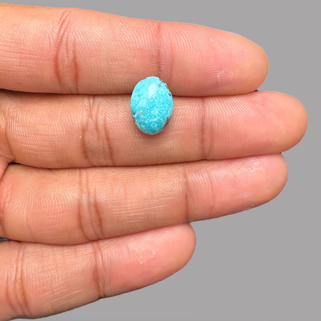 Natural Turquoise Stone 5.11 Carats 13 x 9.5 x 5.4 mm in Oval