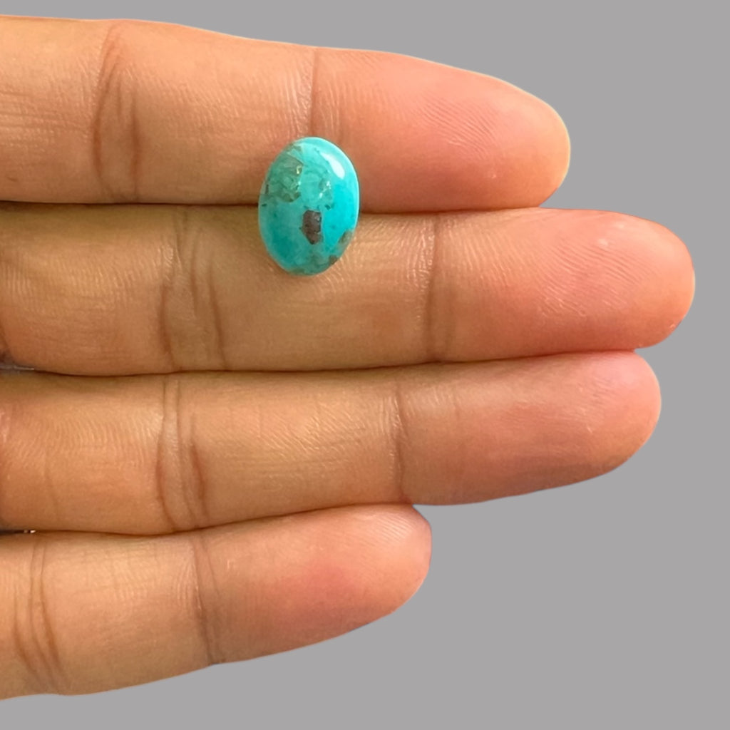 Natural Turquoise Stone 5.15 Carats 14.1 x 10.1 x 15.8 mm in Oval