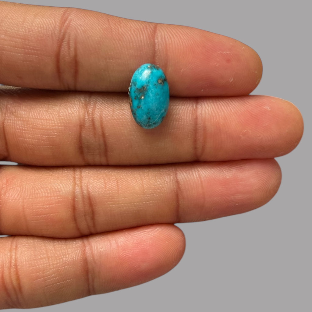 Natural Turquoise Stone 5.81 Carats 15.2 x 9.5 x 5.2 mm in Oval