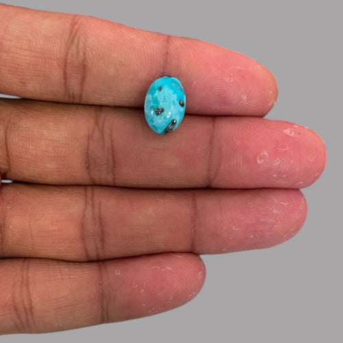 Natural Turquoise Stone 6.03 Carats 13.7 x 9.5 x 6.5 mm in Oval