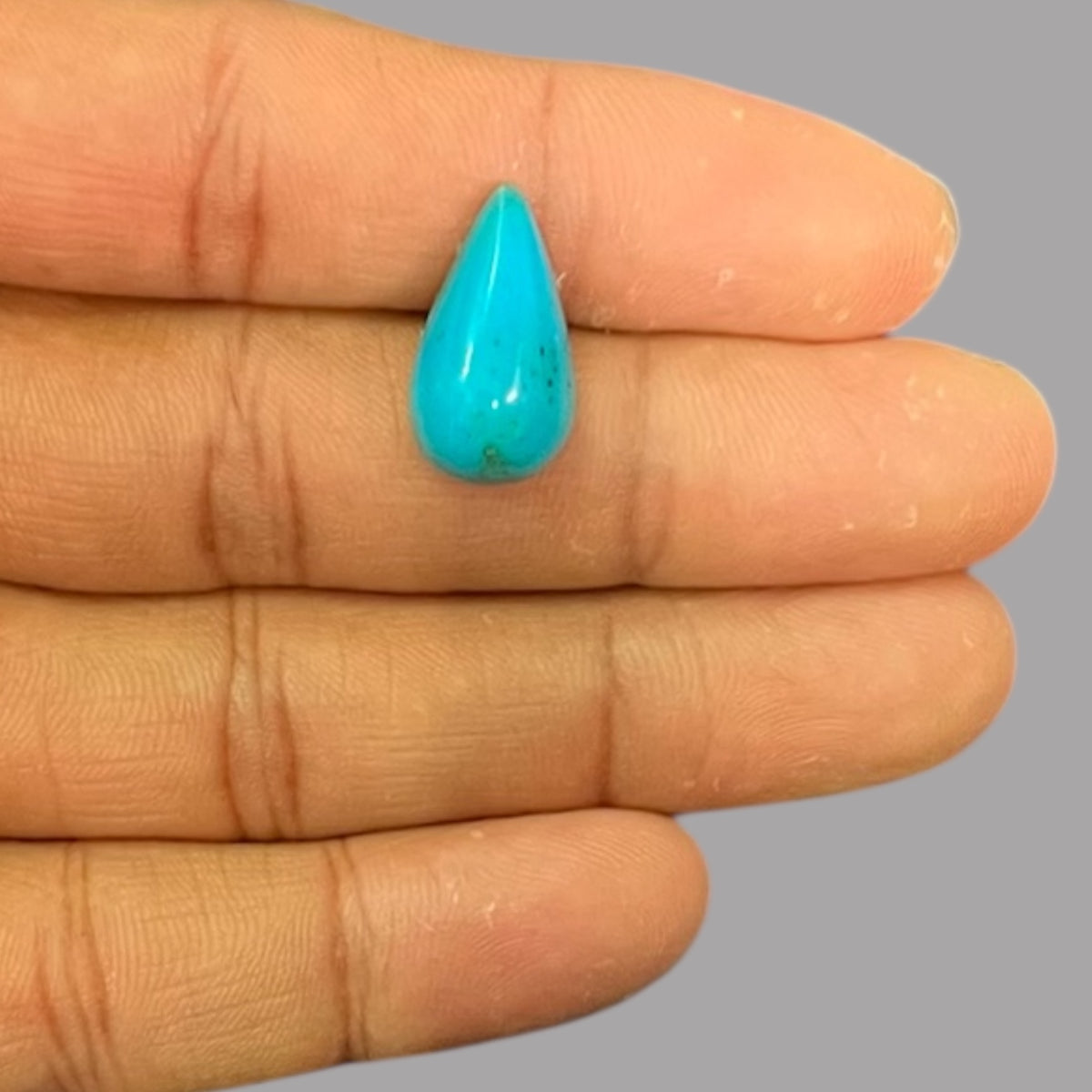 Natural Turquoise Stone 7.01 Carats 19.2 x 10.7 x 6.5 mm in Pear