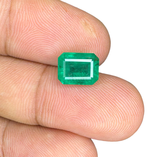 Natural Zambian Emerald Stone  1.62 carat   Emerald Cut 9x7mm