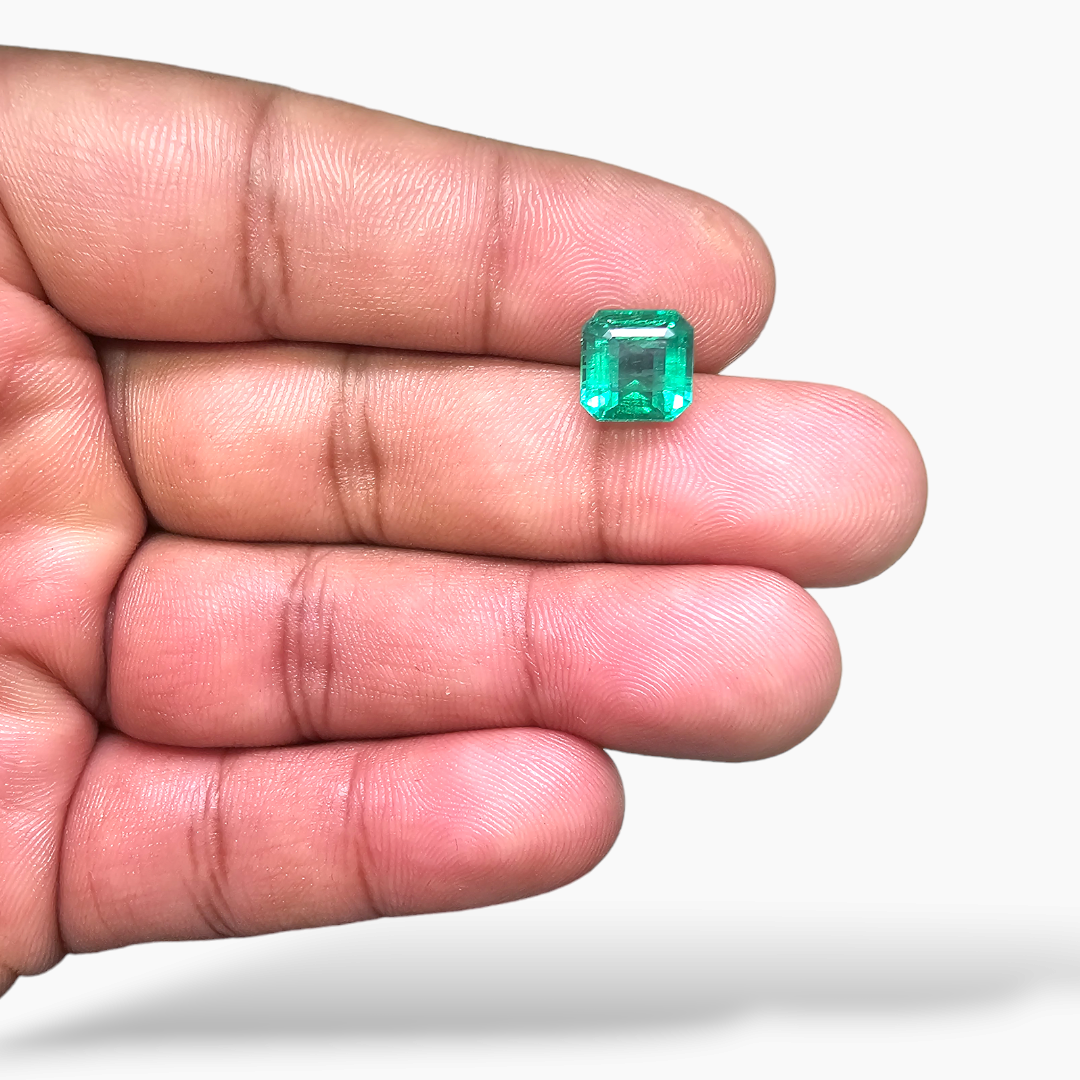 Natural Zambian Emerald Stone 3.26 Carats Asscher Cu