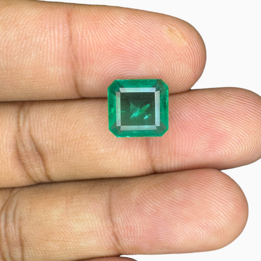 Natural Zambian Emerald Stone  3.7 carats  Emerald Cut 10x9.6mm Aalam