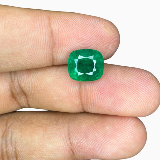 Natural Zambian Emerald Stone 4.15 carat  Cut 10.3x9.3mm