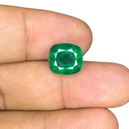 Natural Zambian Emerald Stone 4.1 carats  Cut 10.2x9.5mm