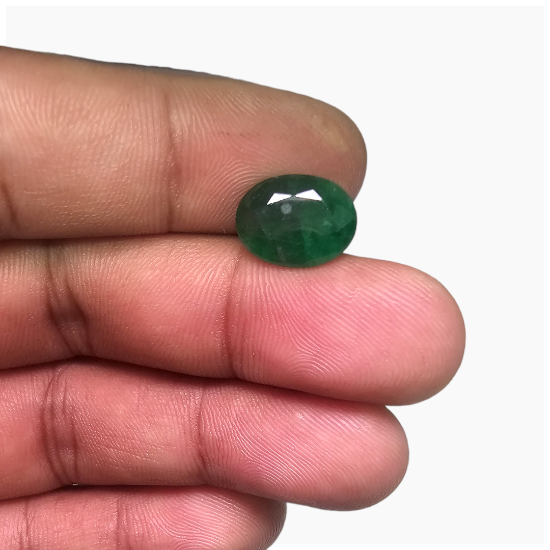 Natural Zambian Emerald Stone 4.45 Carats Oval Cut (12.5x9.5 mm)